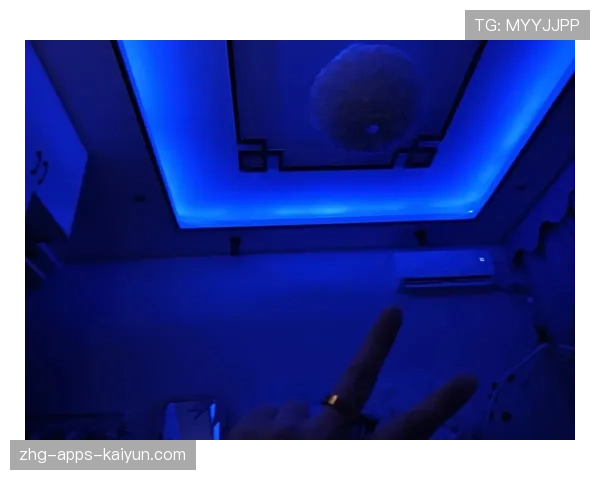 深夜rank连败后盯着天花板发呆